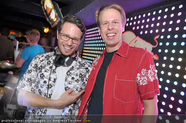 U4 - Behave 30.7.2011 - Aloha.jpg - 121451 Bytes